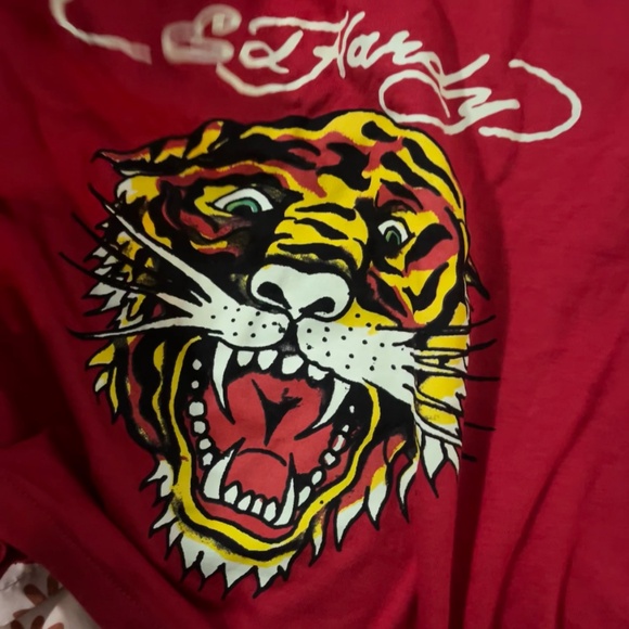 Red ed hardy crop top - Picture 1 of 2